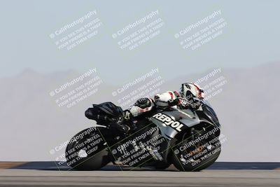 media/Dec-01-2025-Moto Forza (Mon) [[2daa91e15f]]/2-Intermediate Group/Session 2 Turn 9 Entry/